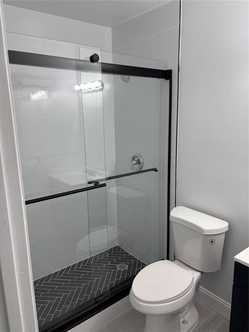 1846 Abbey Road 107, West Palm Beach, FL 33415