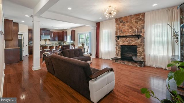 18 BEECHWOOD BLVD, Feasterville Trevose, PA 19053