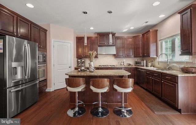 18 BEECHWOOD BLVD, Feasterville Trevose, PA 19053