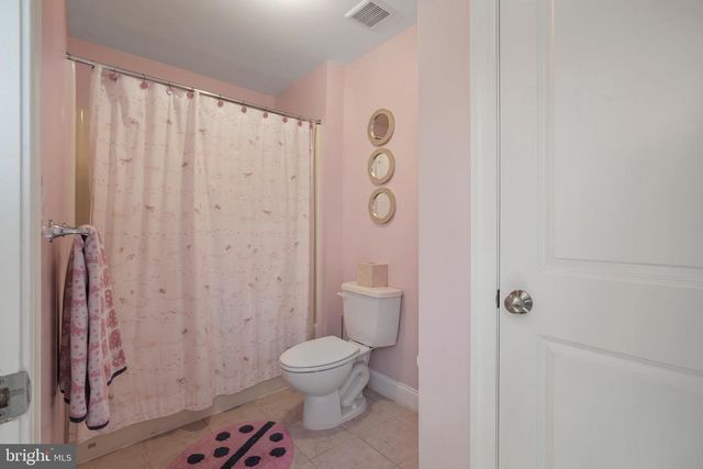 18 BEECHWOOD BLVD, Feasterville Trevose, PA 19053