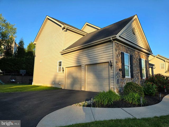 18 BEECHWOOD BLVD, Feasterville Trevose, PA 19053