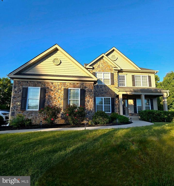 18 BEECHWOOD BLVD, Feasterville Trevose, PA 19053