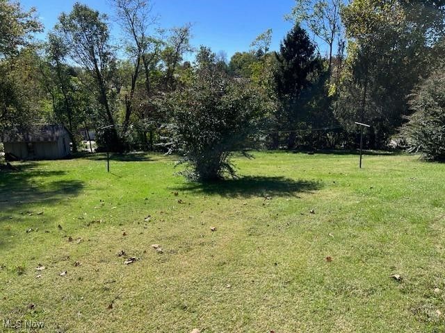 135 DuPont Circle, Washington, WV 26181