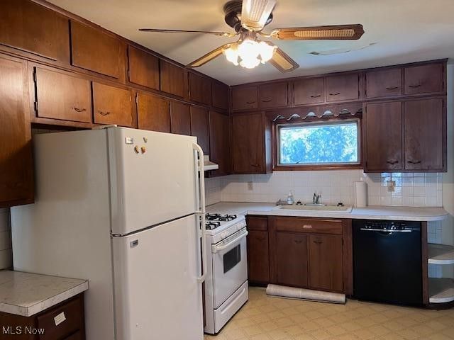 135 DuPont Circle, Washington, WV 26181