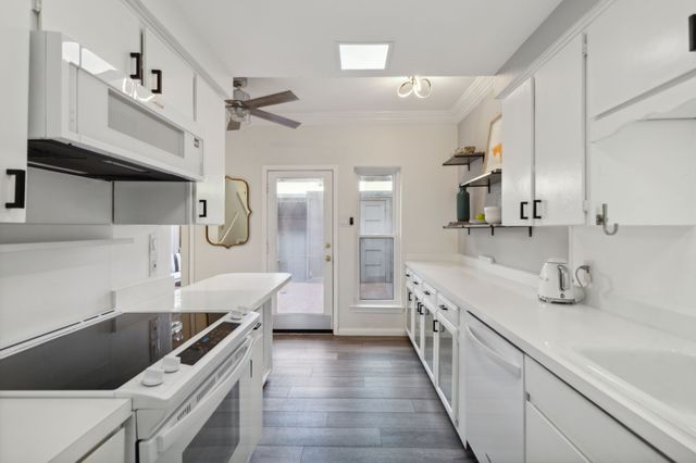 3333 Prescott Avenue, Dallas, TX 75219