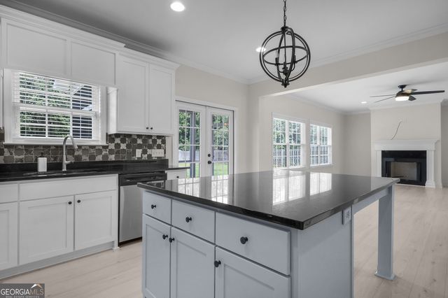 180 Kerry Drive, Richmond Hill, GA 31324
