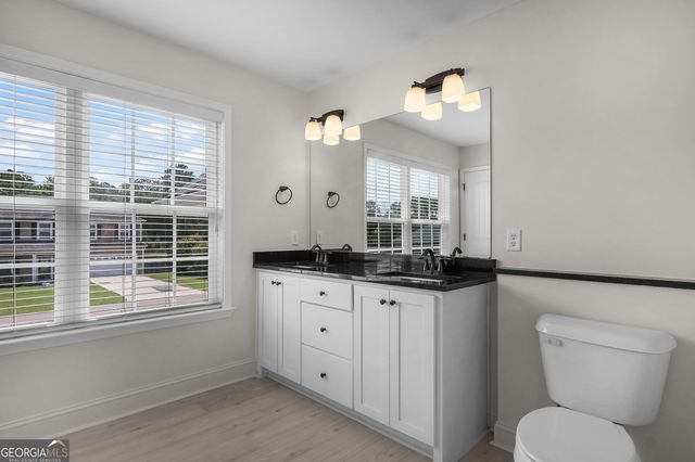 180 Kerry Drive, Richmond Hill, GA 31324