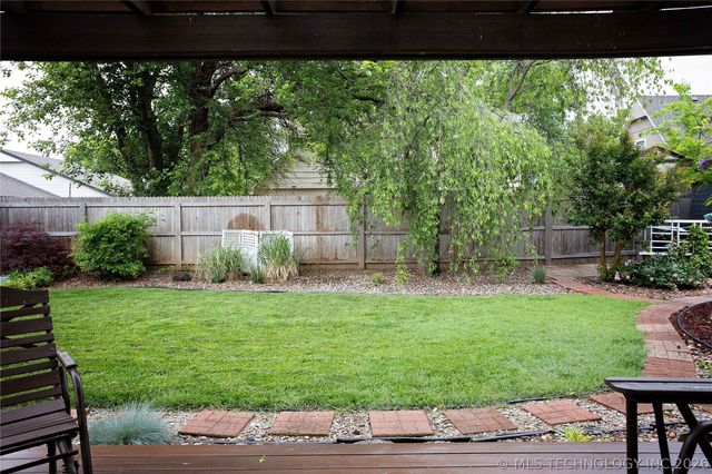 1071 E 138th Street, Glenpool, OK 74033