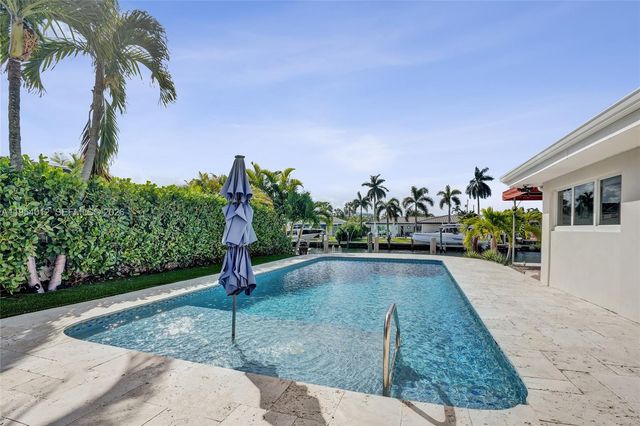 2724 NE 10th St, Pompano Beach, FL 33062