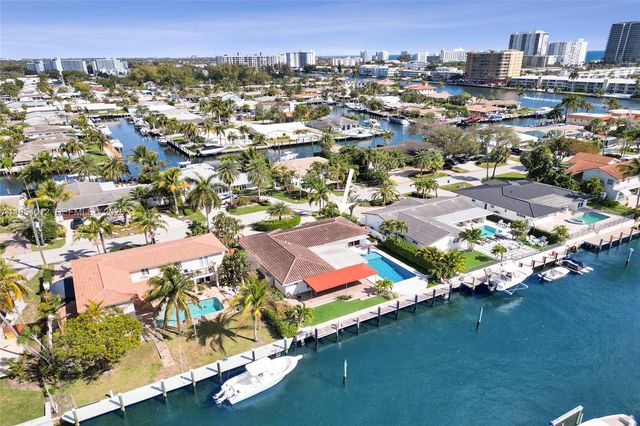 2724 NE 10th St, Pompano Beach, FL 33062