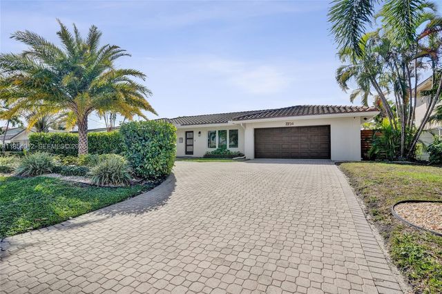 2724 NE 10th St, Pompano Beach, FL 33062