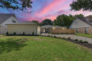 2207 Crystal Hills Drive, Houston, TX 77077