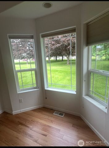 880 N Minstrel Road, Sequim, WA 98382
