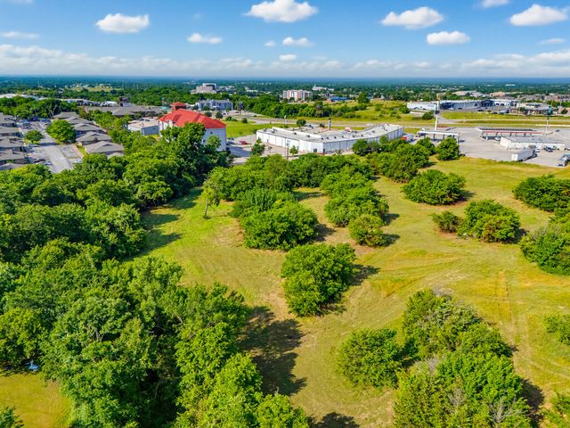 1300 S Trenchard Street, Decatur, TX 76234