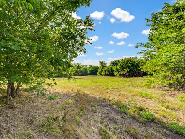 1300 S Trenchard Street, Decatur, TX 76234