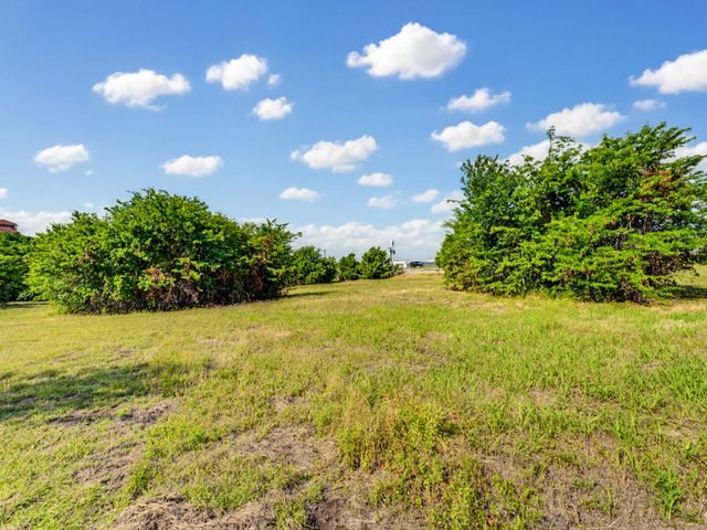 1300 S Trenchard Street, Decatur, TX 76234