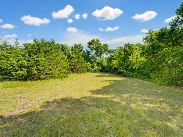 1300 S Trenchard Street, Decatur, TX 76234