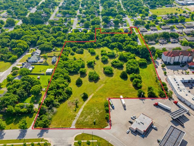 1300 S Trenchard Street, Decatur, TX 76234