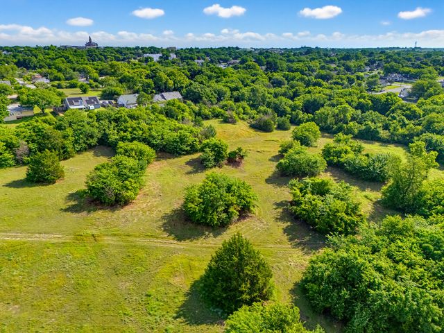 1300 S Trenchard Street, Decatur, TX 76234