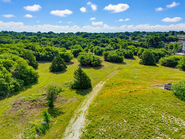 1300 S Trenchard Street, Decatur, TX 76234