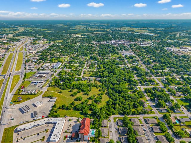 1300 S Trenchard Street, Decatur, TX 76234
