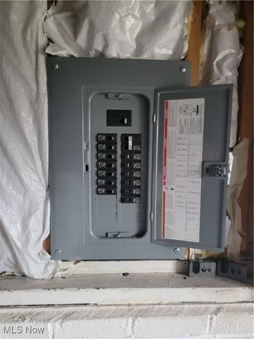 6213 Siegler Drive, Brook Park, OH 44142