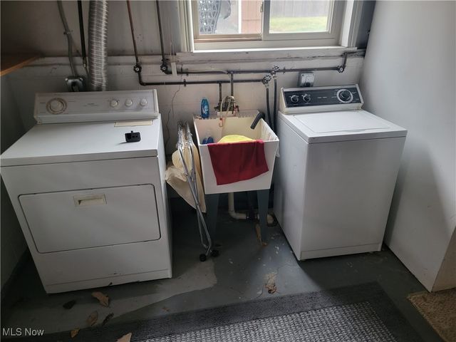 6213 Siegler Drive, Brook Park, OH 44142