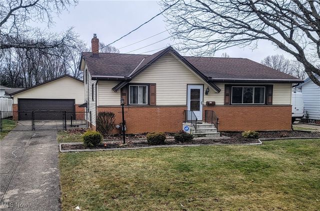 6213 Siegler Drive, Brook Park, OH 44142