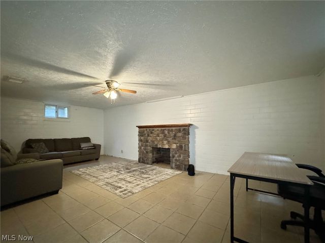 101 BRYDEN Road, Steubenville, OH 43953