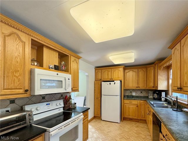 101 BRYDEN Road, Steubenville, OH 43953