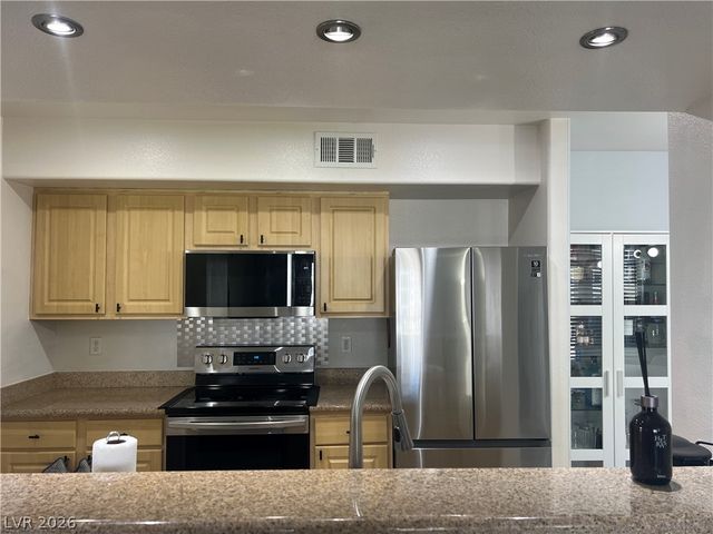 8000 West Badura Avenue 2119, Las Vegas, NV 89113