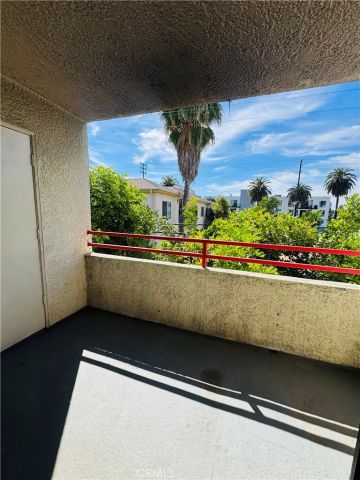 14610 Delano 215, Van Nuys, CA 91411