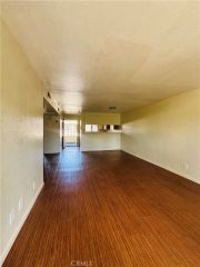 14610 Delano 215, Van Nuys, CA 91411