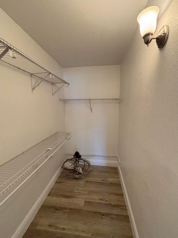 652 Flanders N, Delray Beach, FL 33484