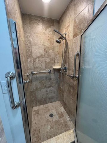 652 Flanders N, Delray Beach, FL 33484