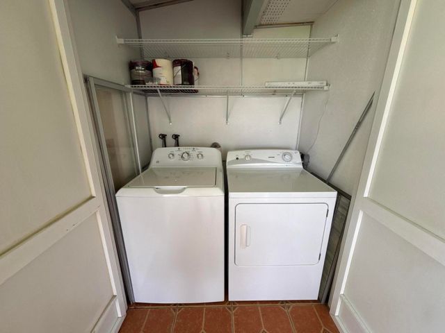 652 Flanders N, Delray Beach, FL 33484