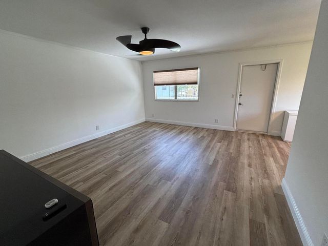 652 Flanders N, Delray Beach, FL 33484