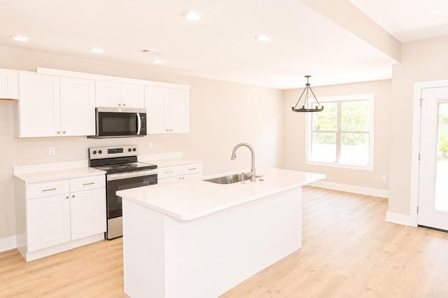 5402 Lotus St., Jonesboro, AR 72404