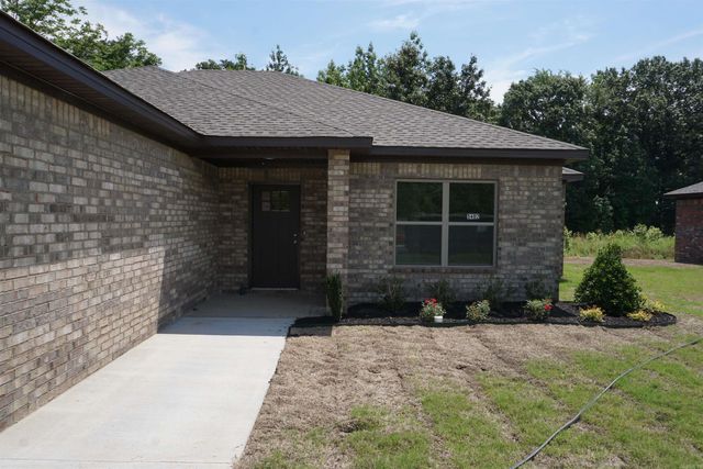 5402 Lotus St., Jonesboro, AR 72404