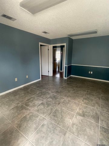 3213 Monterrey Dr, Baton Rouge, LA 70814