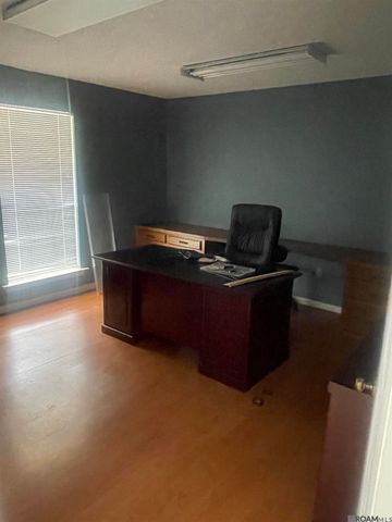 3213 Monterrey Dr, Baton Rouge, LA 70814