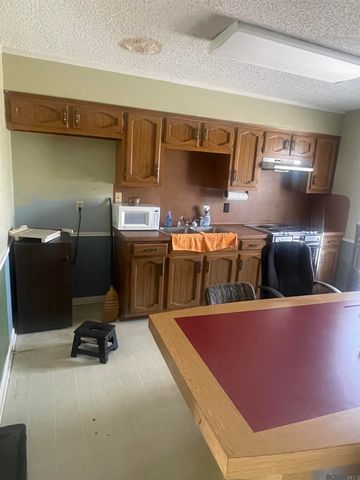 3213 Monterrey Dr, Baton Rouge, LA 70814