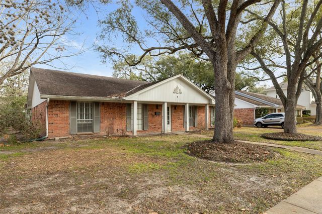 12466 Kimberley Lane, Houston, TX 77024