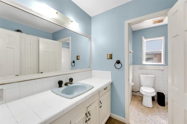 12466 Kimberley Lane, Houston, TX 77024