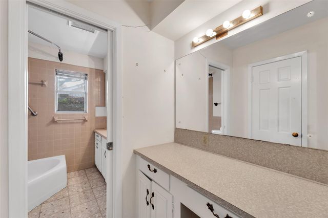 12466 Kimberley Lane, Houston, TX 77024