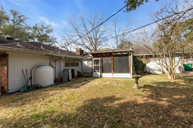 12466 Kimberley Lane, Houston, TX 77024