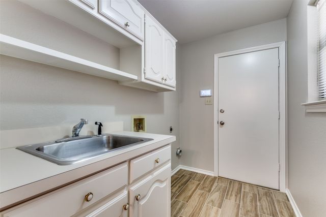 2003 Greenstone Trail, Carrollton, TX 75010