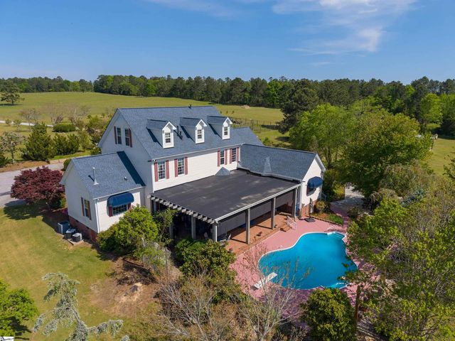 402 Nanaloo A Avenue, Waterloo, SC 29384