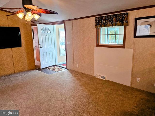 927 EMERALD ST, Ephrata, PA 17522