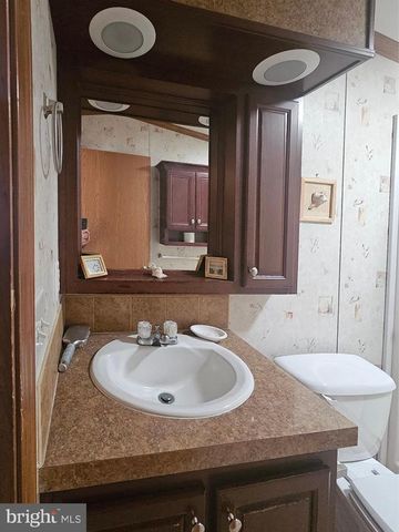 927 EMERALD ST, Ephrata, PA 17522